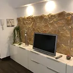 明珠公寓 *